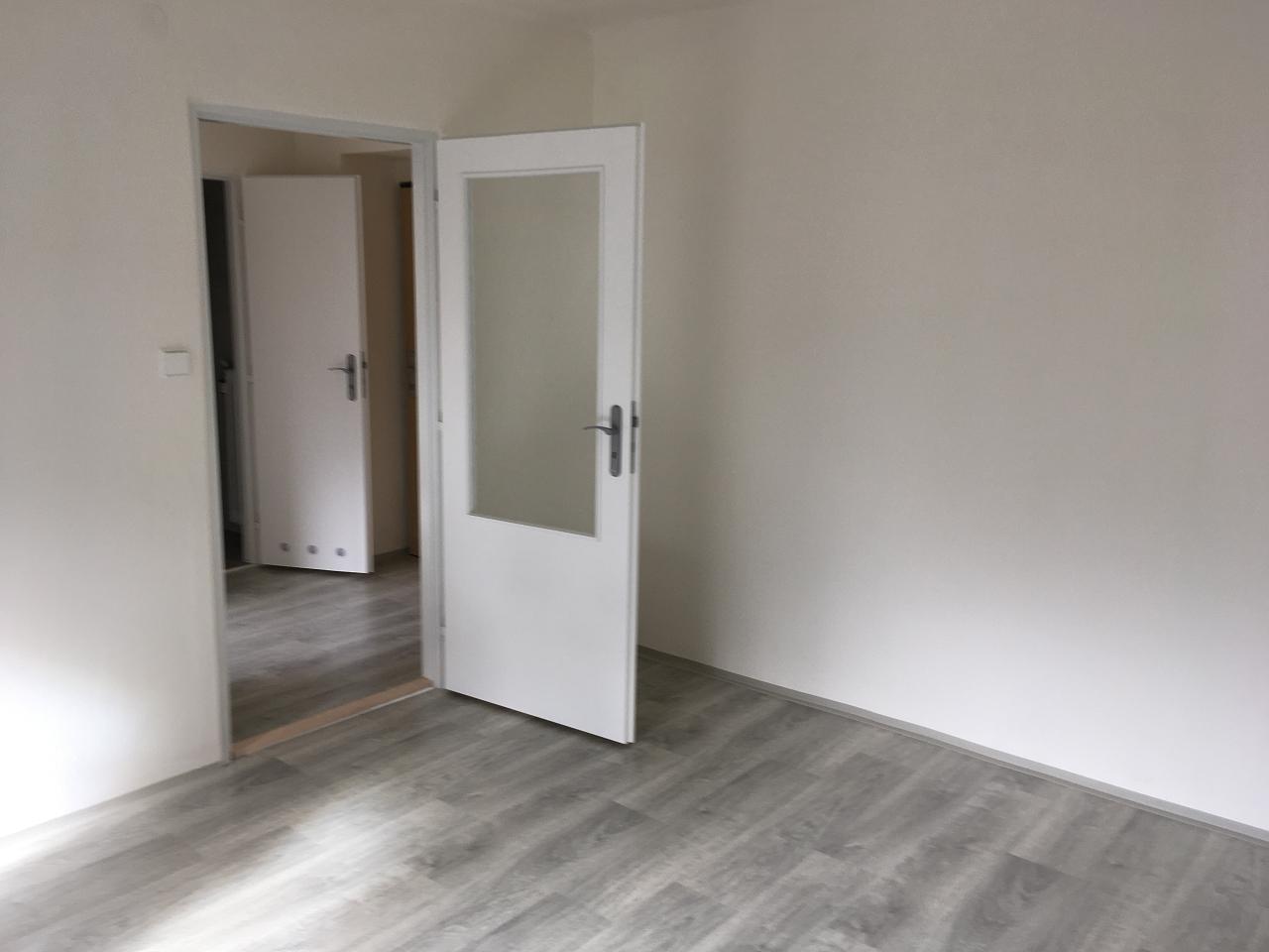 Pronájem bytu 1+1, 31 m² obrázek