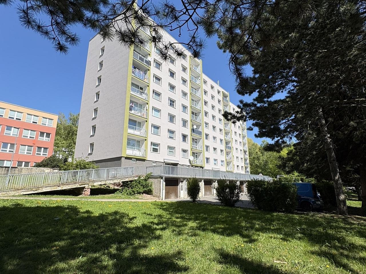 Pronájem bytu 1+1, 38 m² obrázek