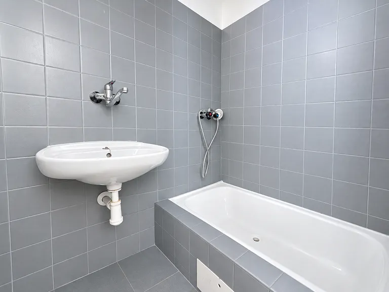 Pronájem bytu 1+1, 32 m² obrázek