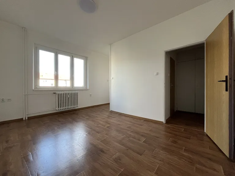 Pronájem bytu 1+1, 32 m² obrázek