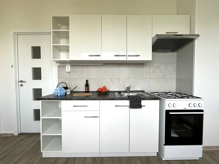 Pronájem bytu 3+1, 77 m² obrázek