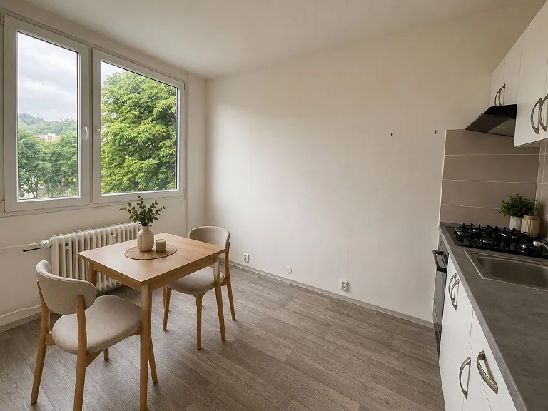 Pronájem bytu 4+1, 69 m² obrázek