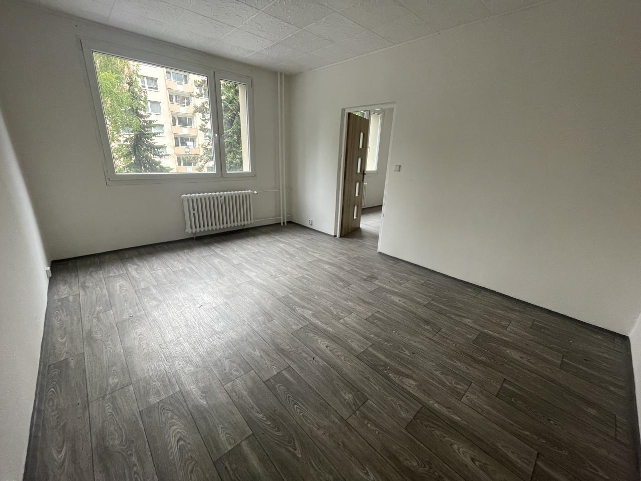Pronájem bytu 1+1, 38 m² obrázek